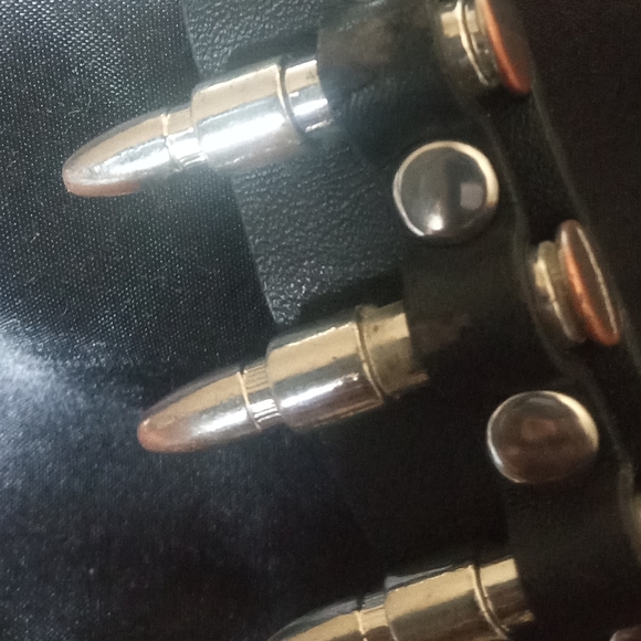 Vintage Black Leather Bracelet with Silver Bullets - Picture 3 of 15